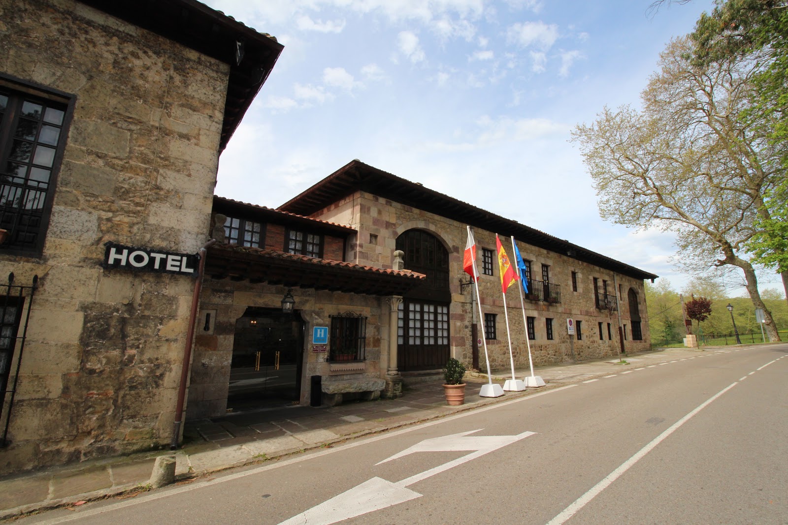 Hotel Santillana