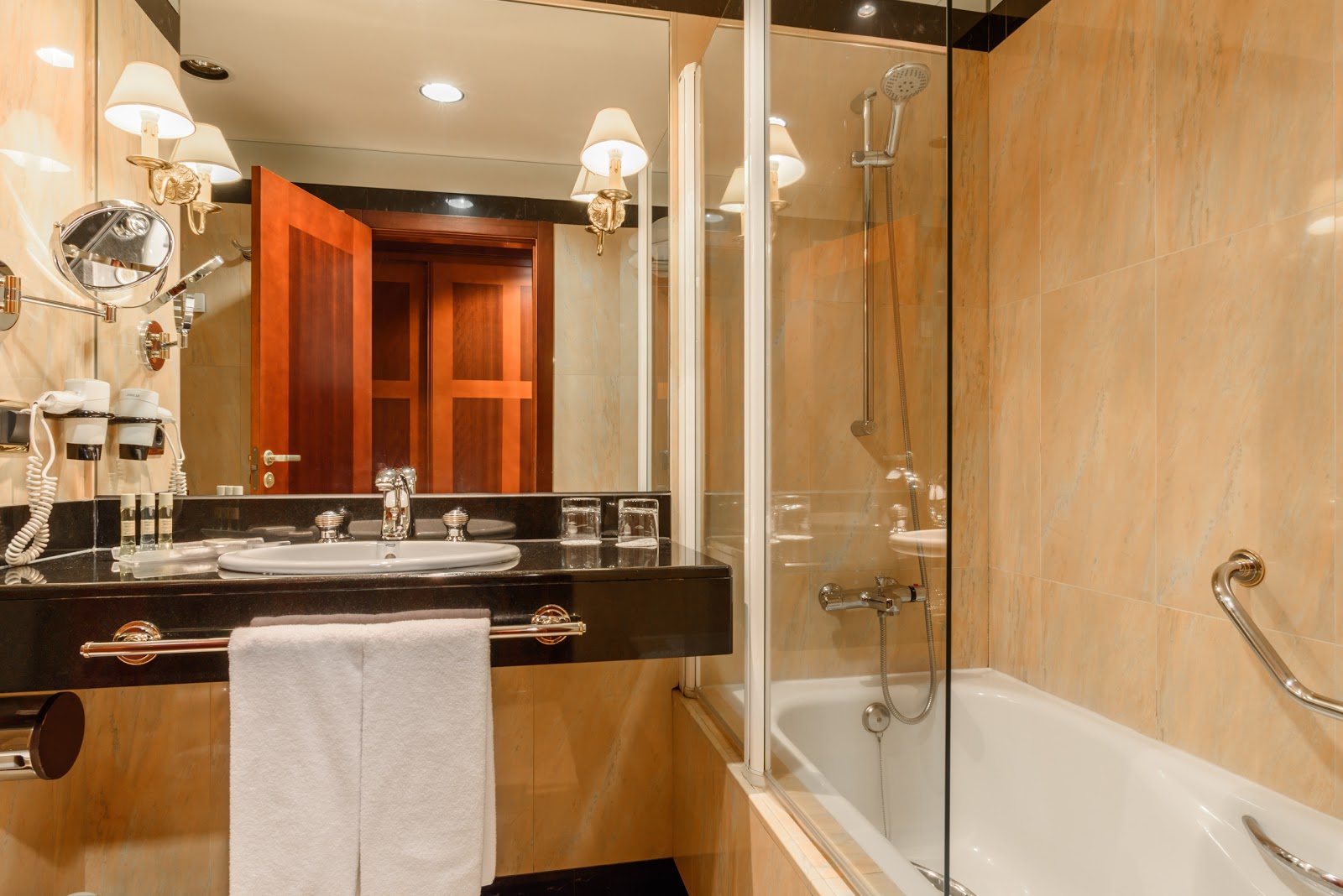 Eurostars Gran Hotel Santiago photo 5