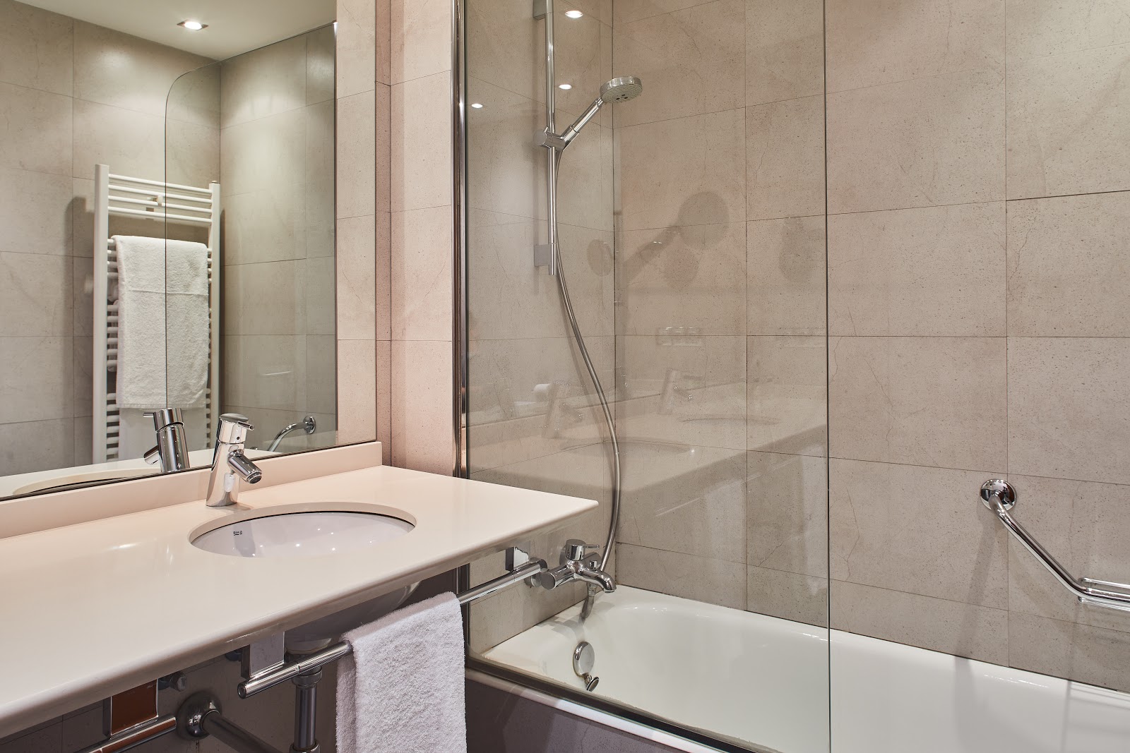 Hotel Silken Ciudad Xixón photo 4