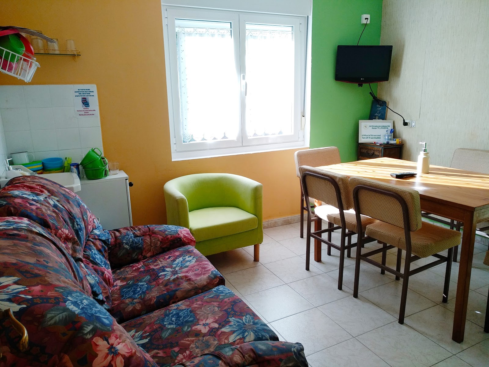 Hostal Paulino w/ pilgrim room rates photo 4