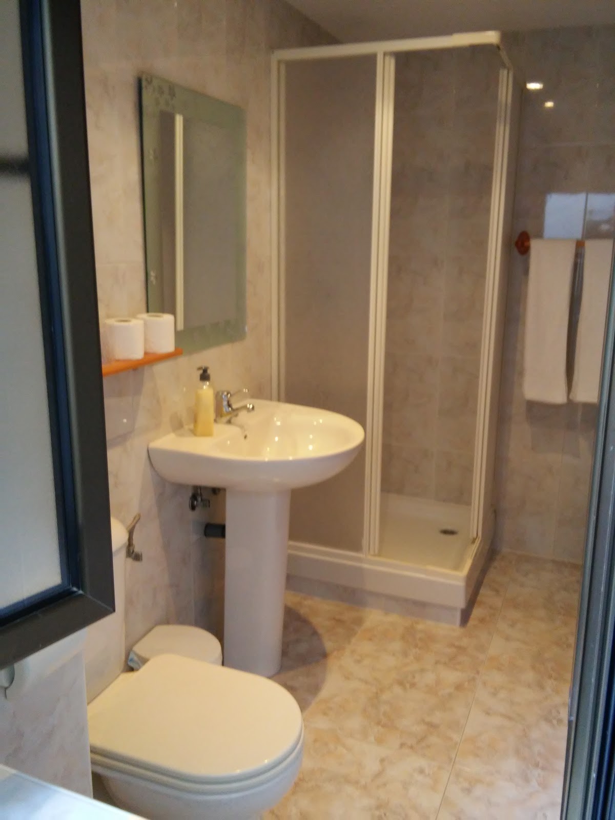 Pensión Arenal photo 3