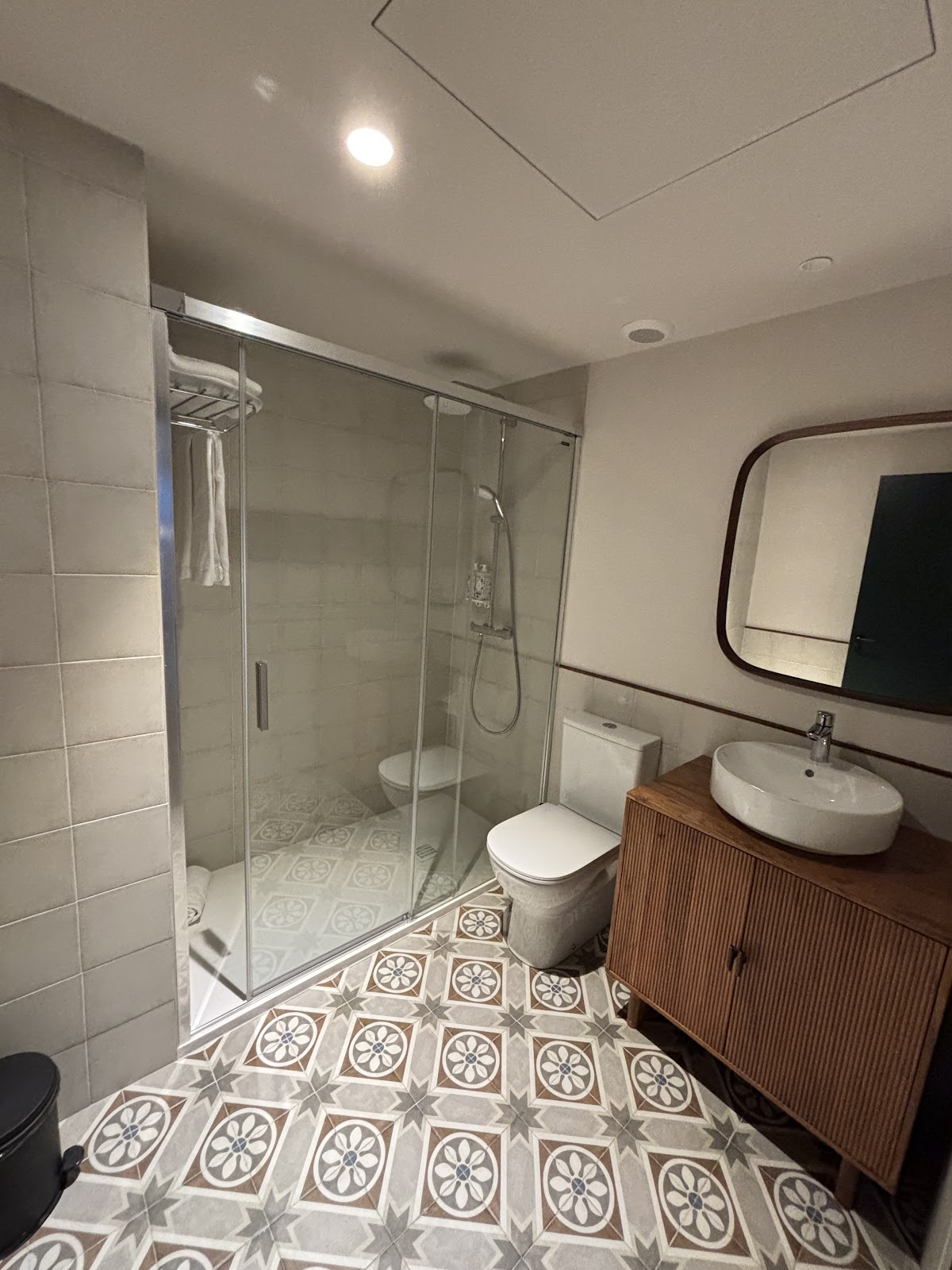 Batimont Suites & Apartments photo 8