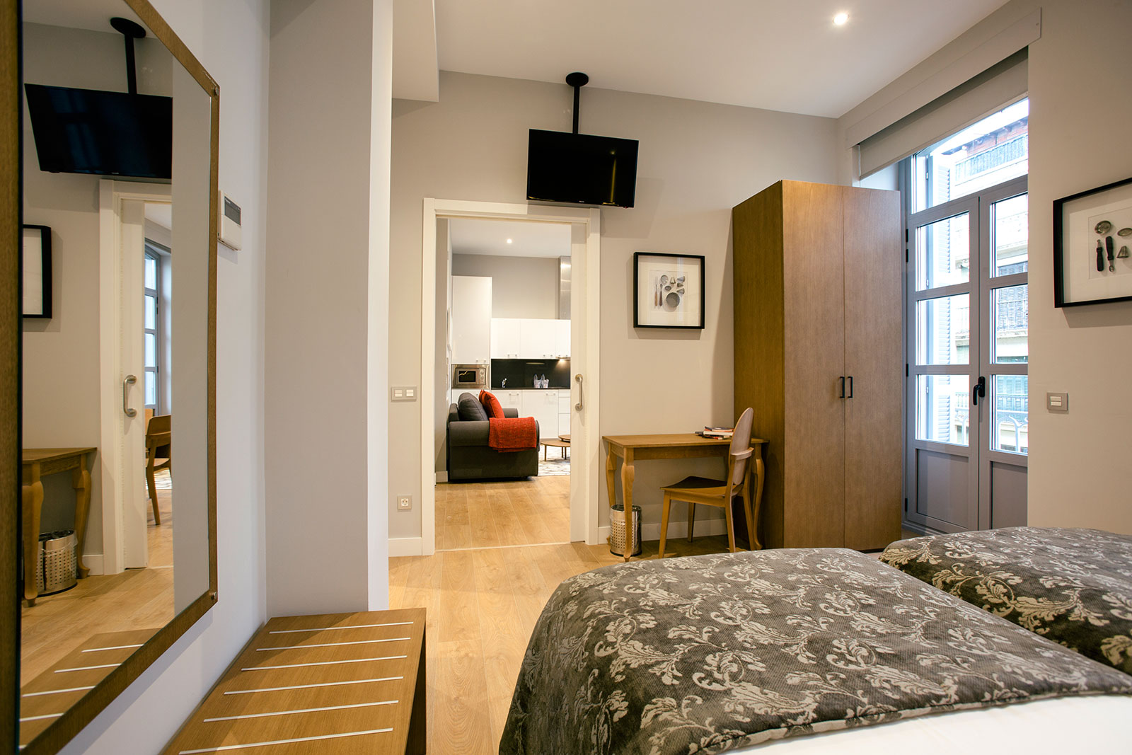 Legazpi Doce Rooms & Suites photo 2