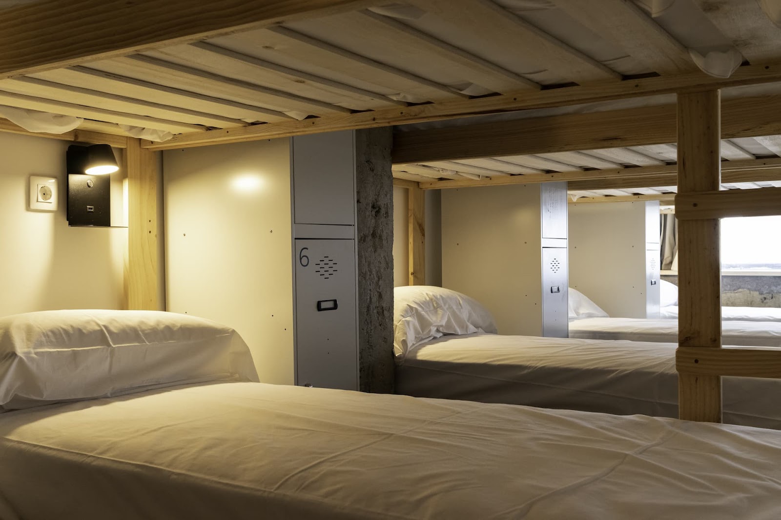 Ekoos Hostel Bilbao photo 4