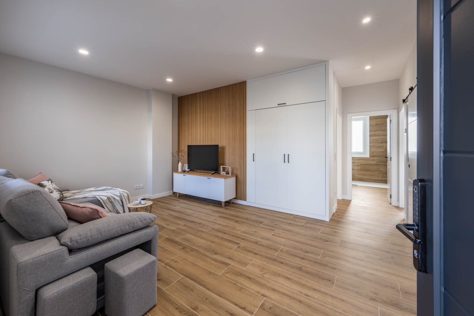 White Tree By photo 9