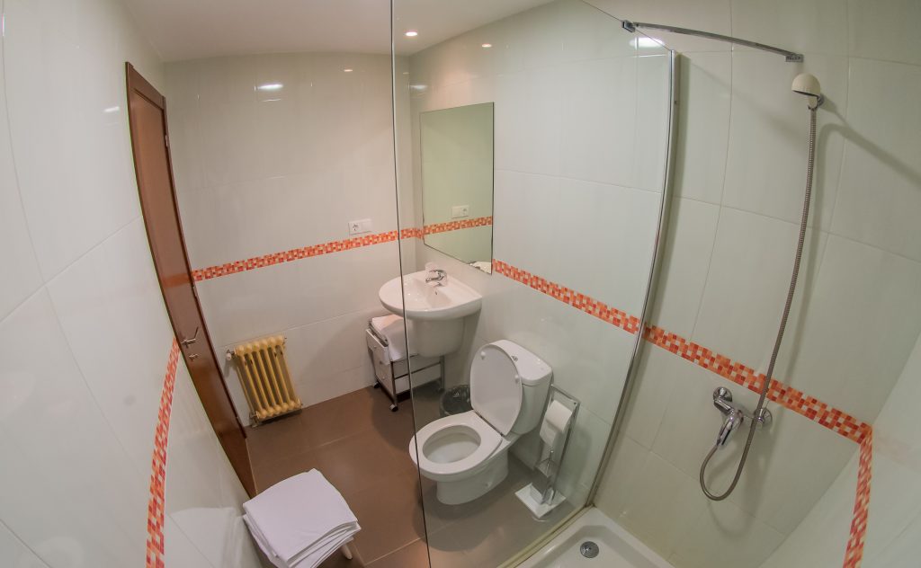 Hostal Restaurante Costa Verde. Hostal en Ribadeo. Restaurante. photo 3