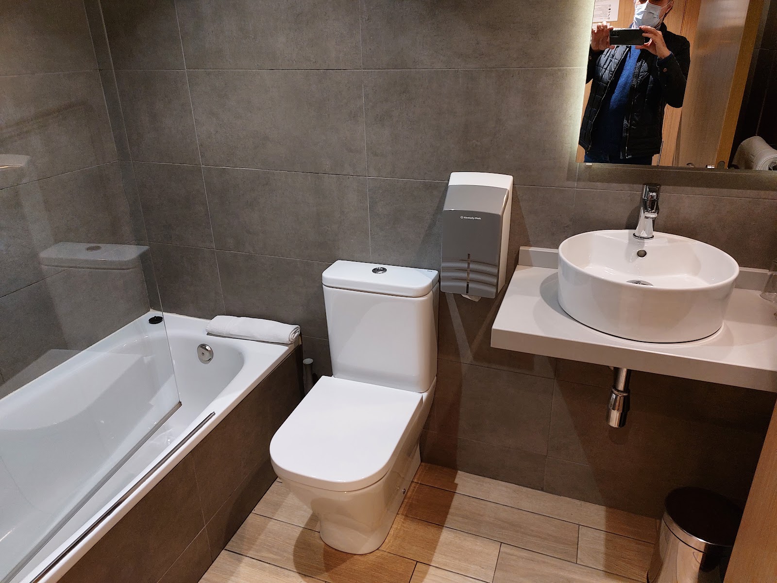 Hotel Bilbao Plaza photo 3