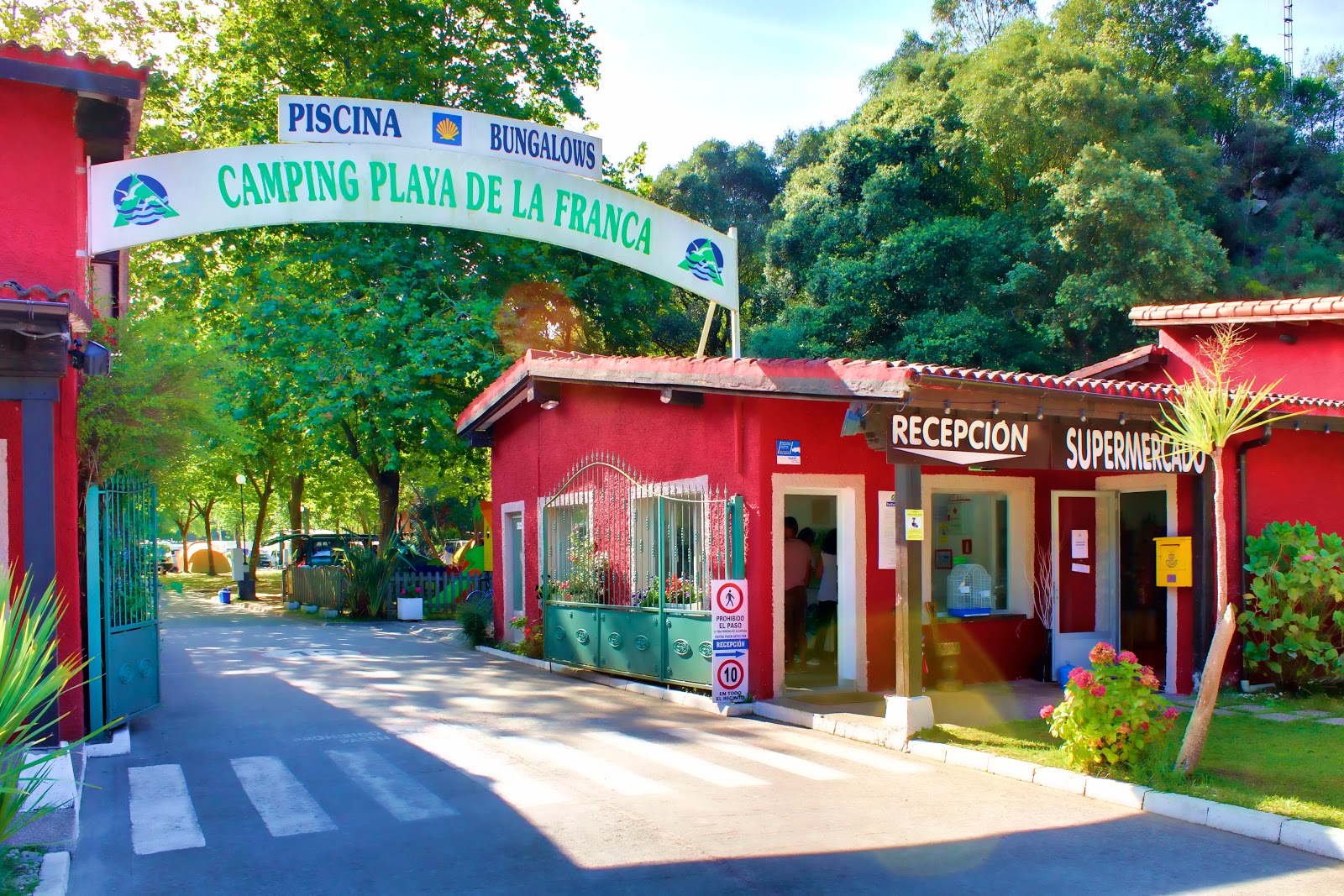 Camping Playa de La Franca Bungalows Asturias photo 5