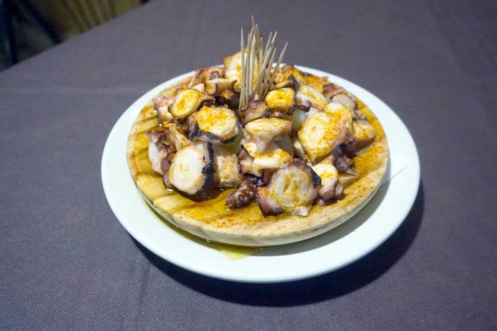 Hostal Restaurante Costa Verde. Hostal en Ribadeo. Restaurante. photo 7