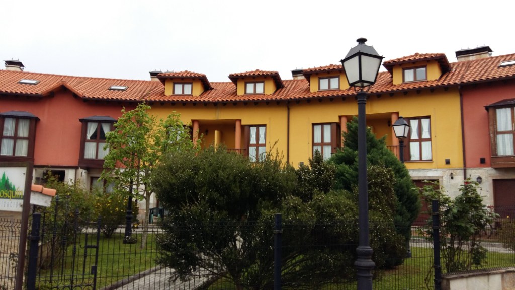 Apartamentos El Bosquin