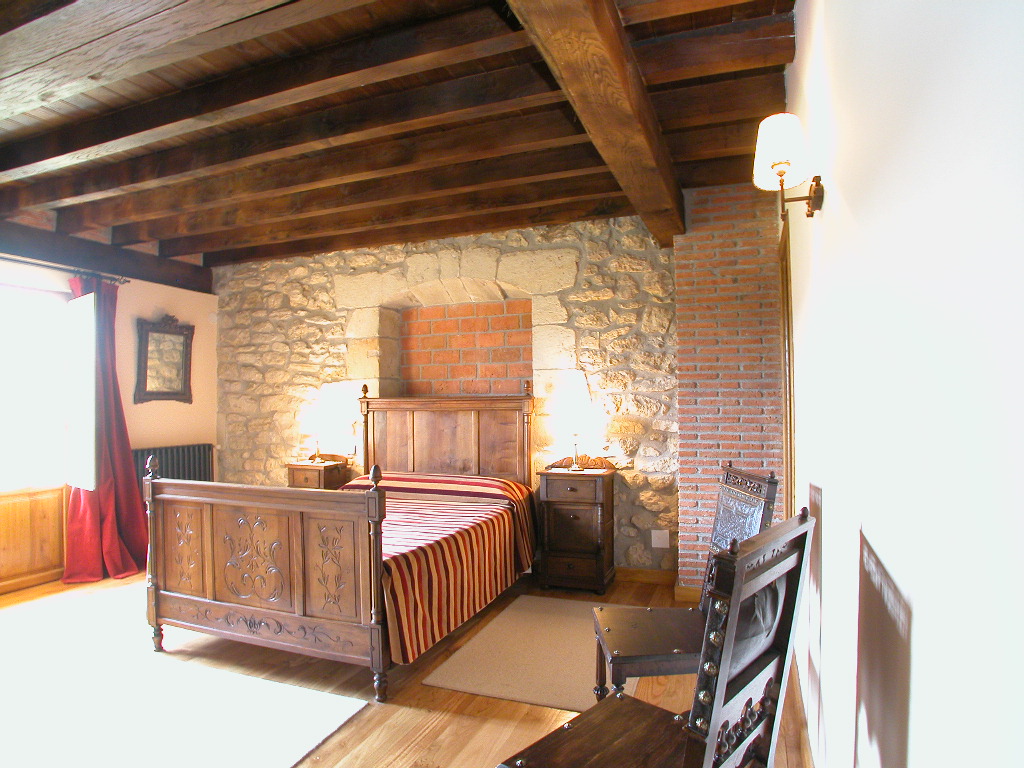 De Peredo Y Villa photo 6