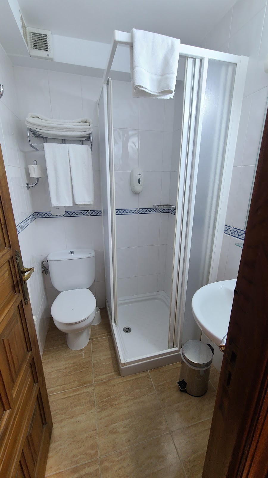 Hostal Anosa Casa photo 10