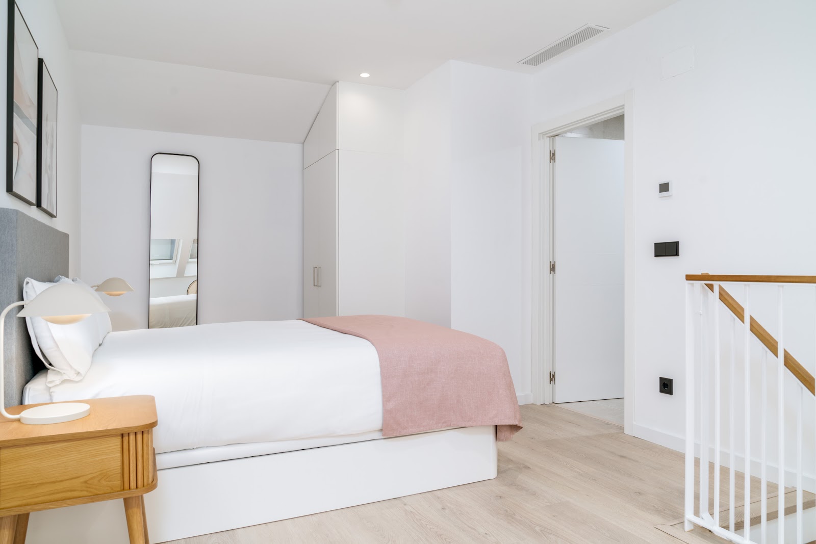 Limehome Santiago Rua de Gómez Ulla photo 6