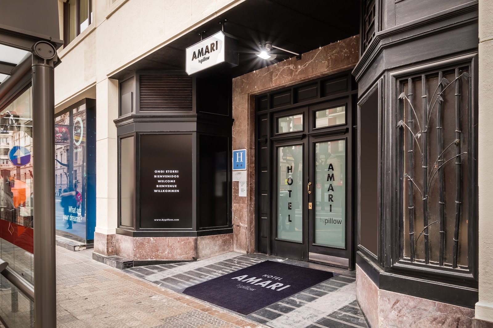 BYPILLOW Amari | Hotel boutique en el centro de Bilbao photo 10