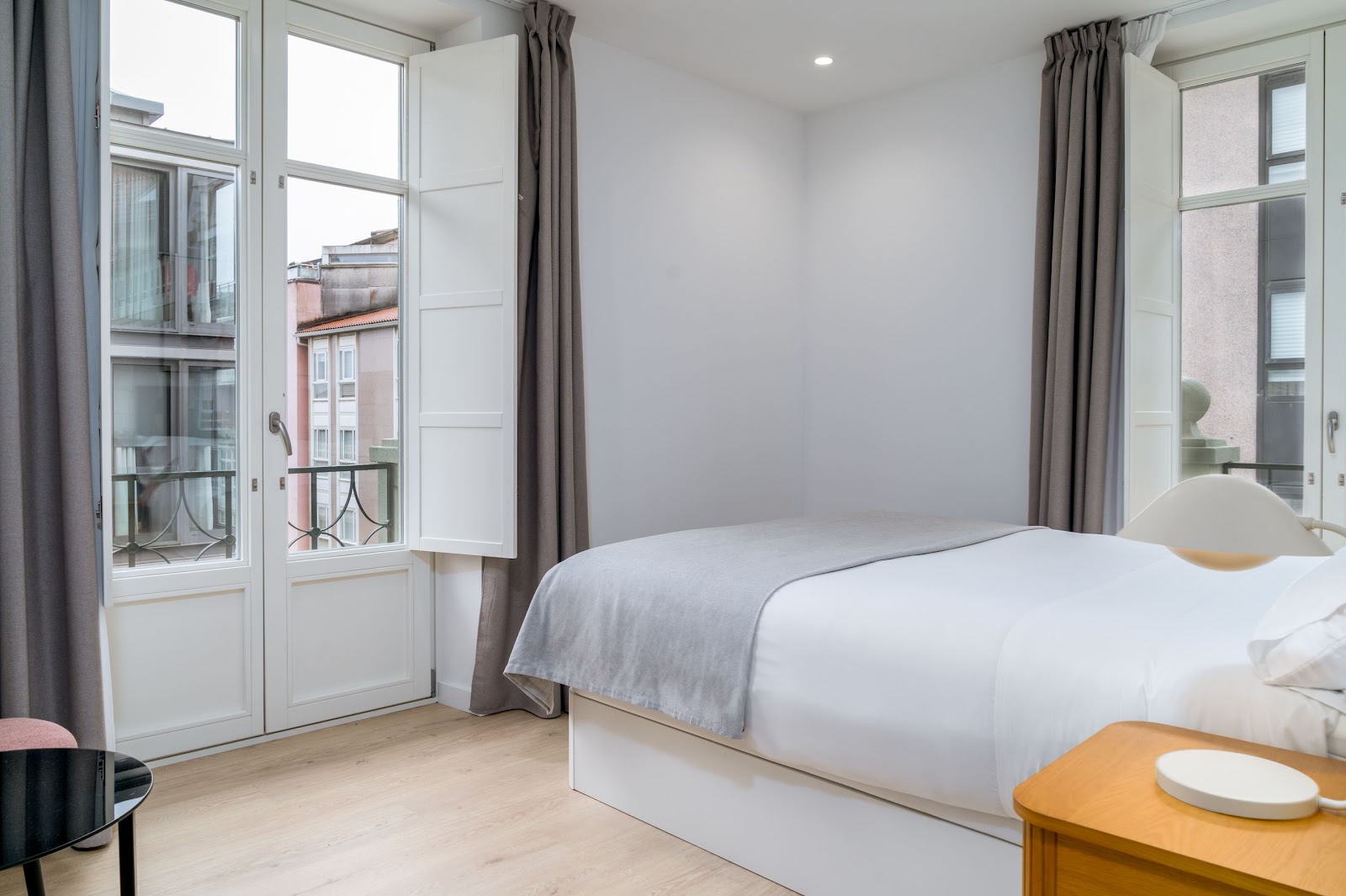 Limehome Santiago Rua de Gómez Ulla photo 2