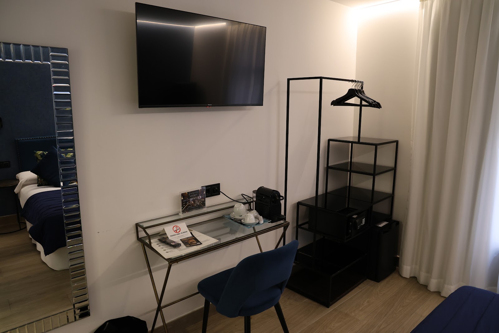 Pensión Ama Bilbao photo 10