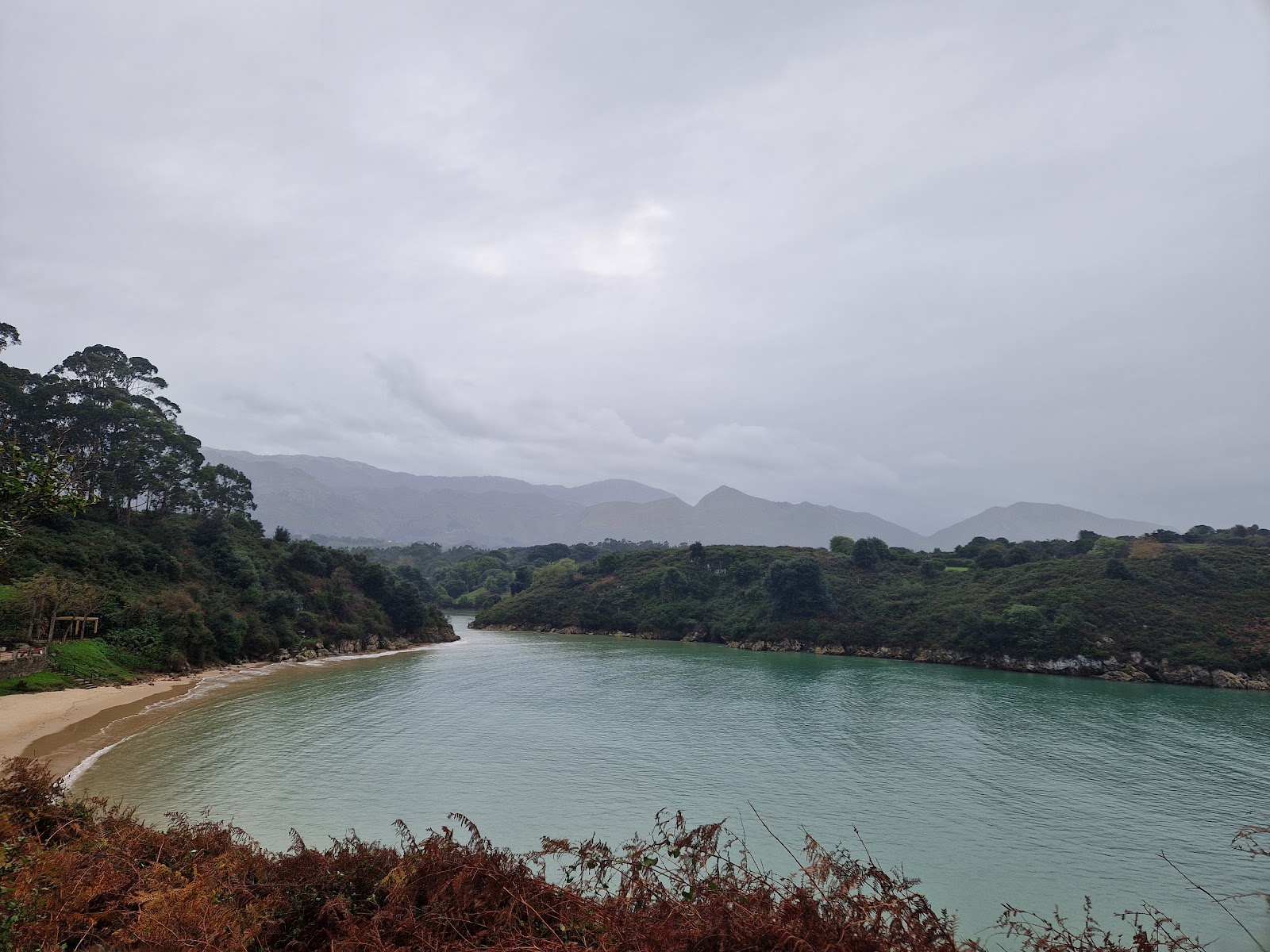 Hotel Restaurante La Farola del Mar de Poo de Llanes photo 6