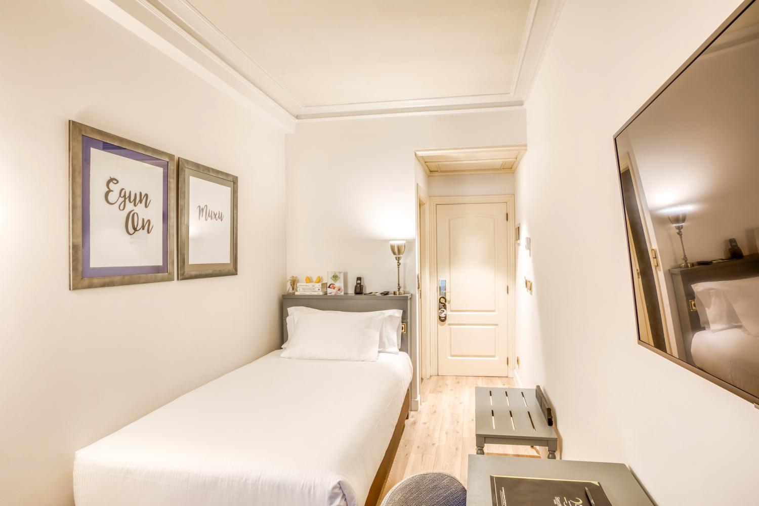 Sercotel Arenal Bilbao photo 9