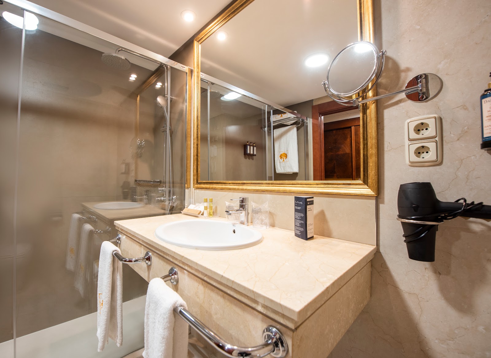 Hotel Eurostars Araguaney photo 4