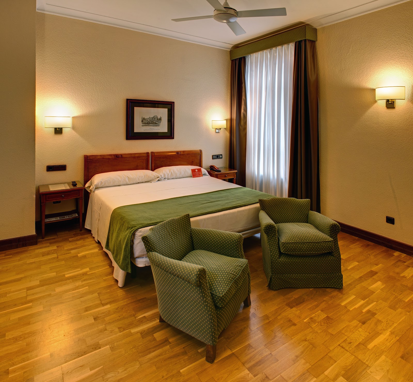 Hotel Hernán Cortés photo 2