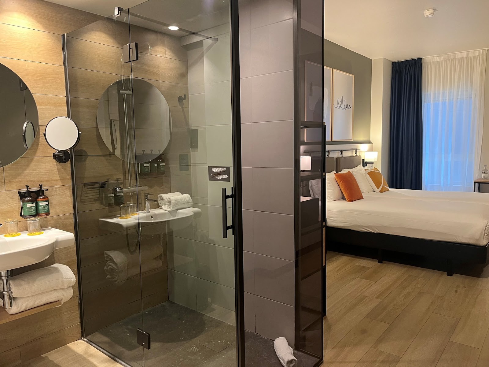 voco Bilbao - City by IHG photo 7