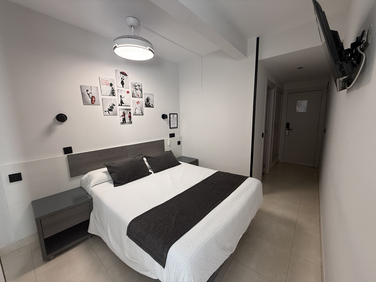 Hostal Plaza photo 8