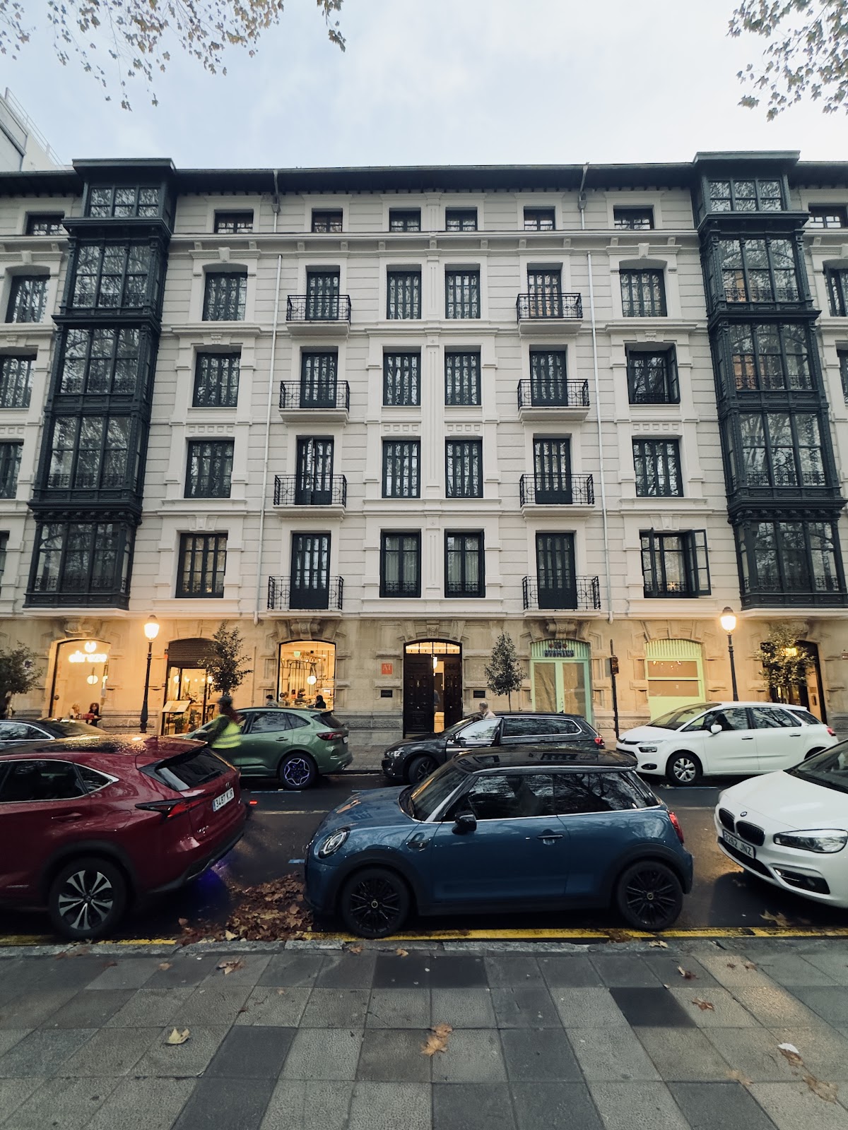 Batimont Suites & Apartments photo 5