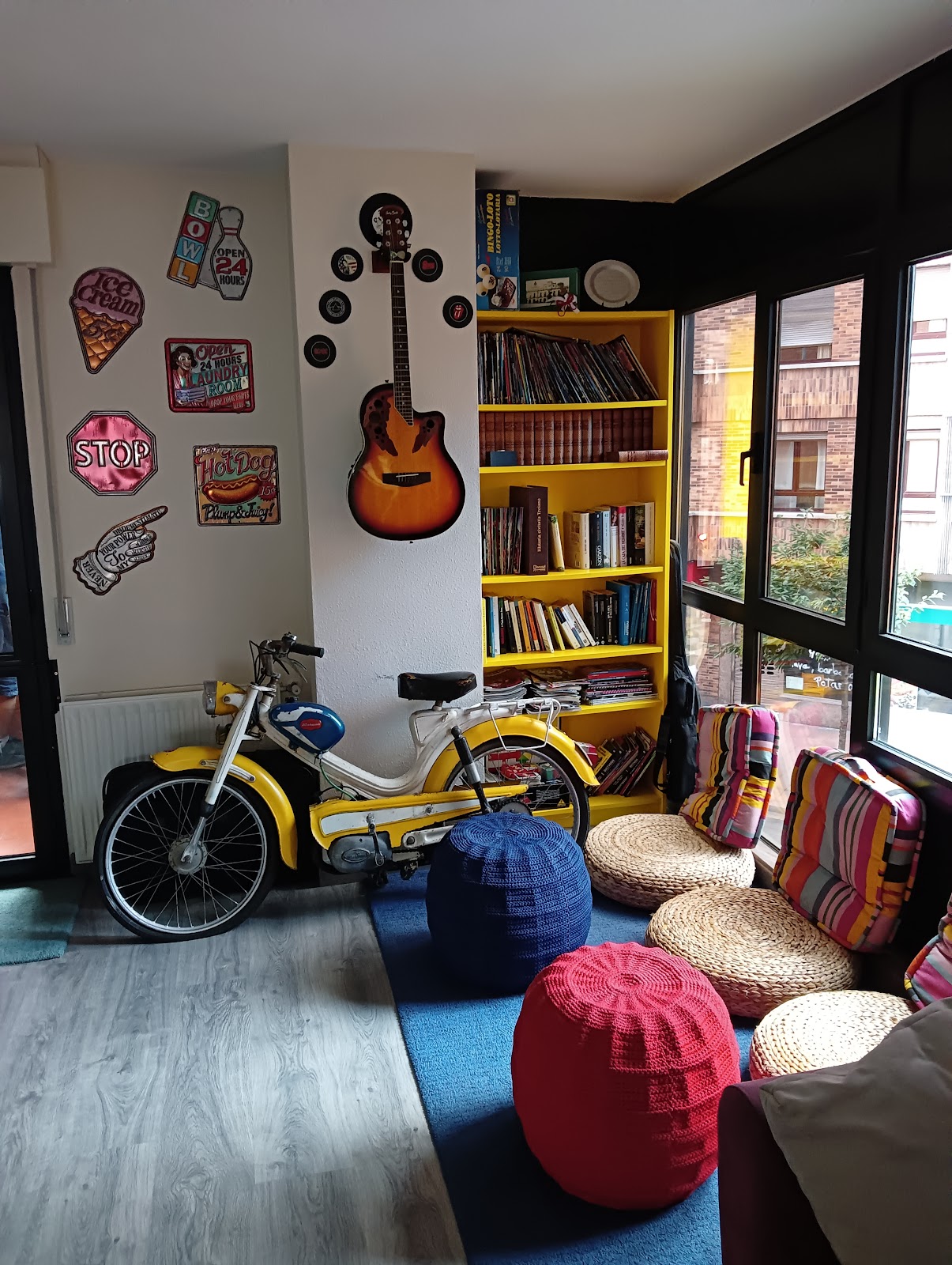 Life Magenta photo 9