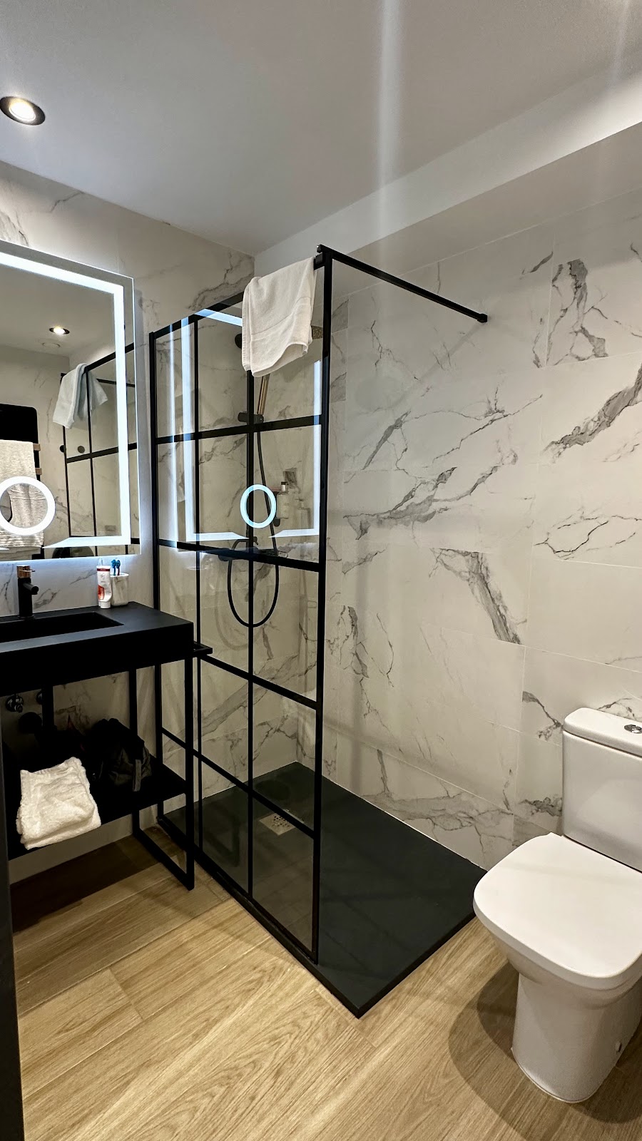 Pensión Ama Bilbao photo 3