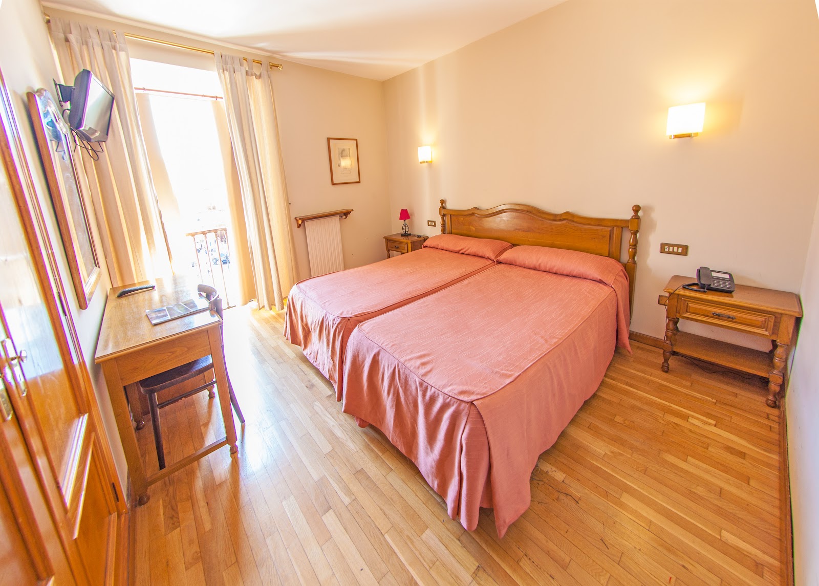 Hotel Restaurante La Casona de Jovellanos photo 6