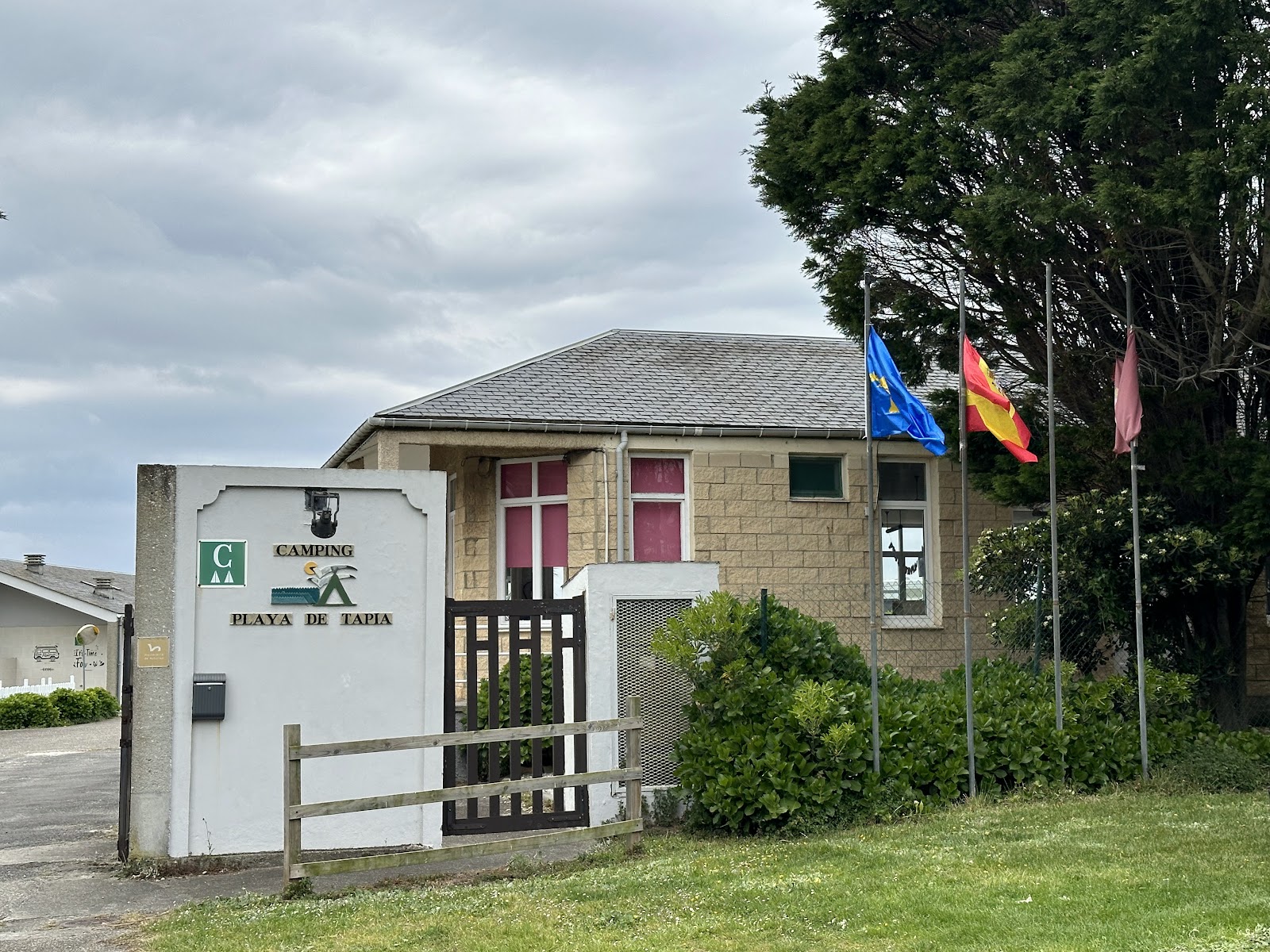 Camping Playa De Tapia photo 10