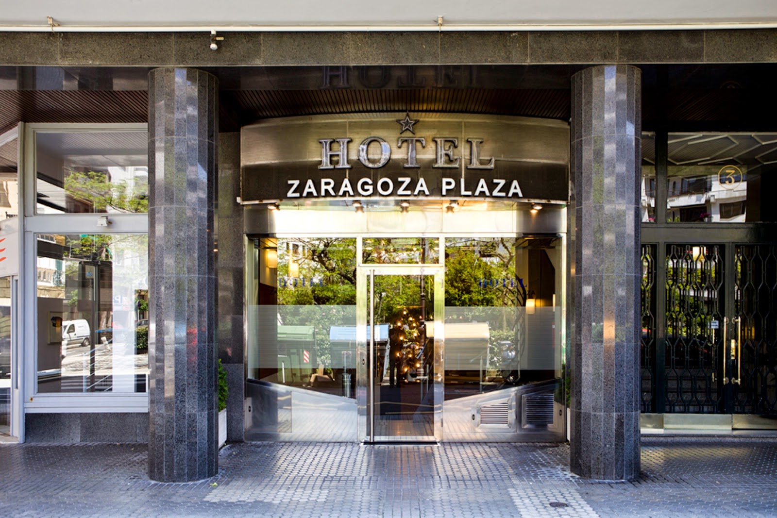 Zaragoza Plaza