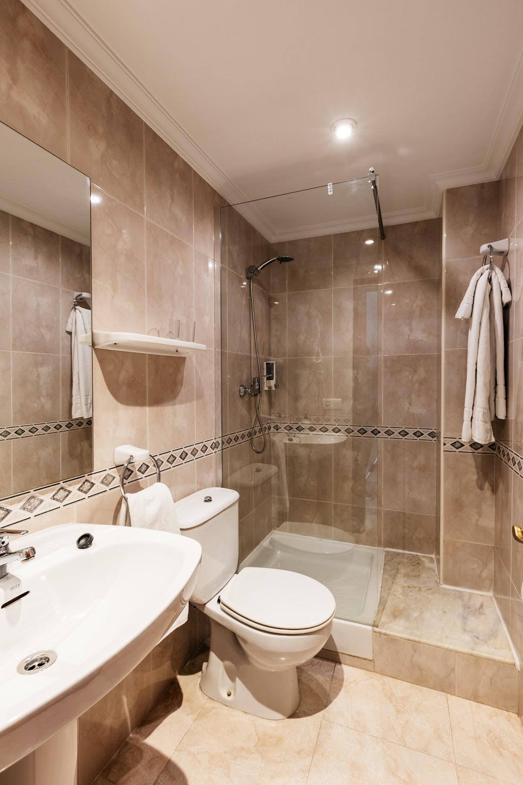 Pensión Zumardi photo 3