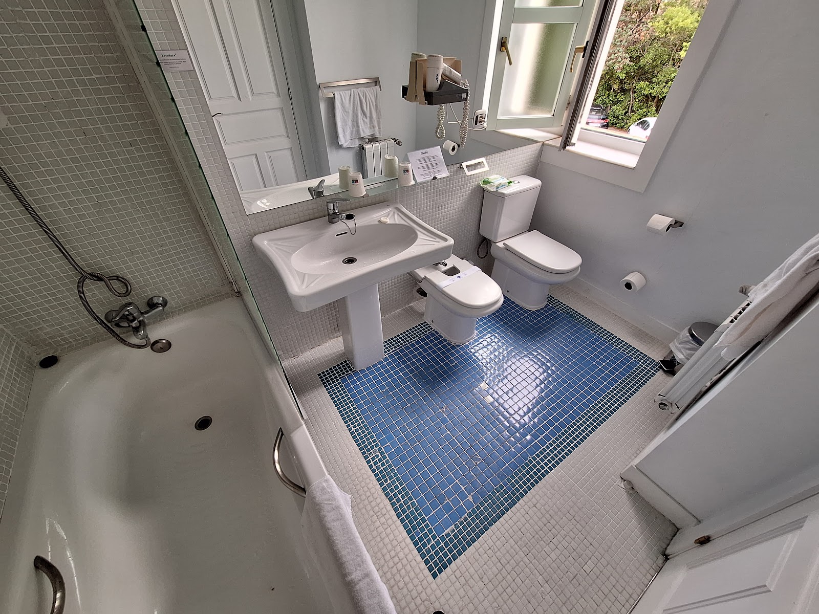 Las Carolinas Garden photo 3