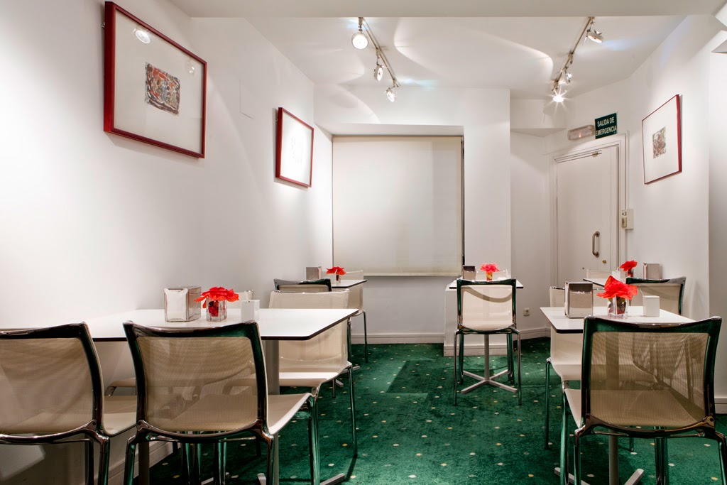 Zaragoza Plaza photo 4