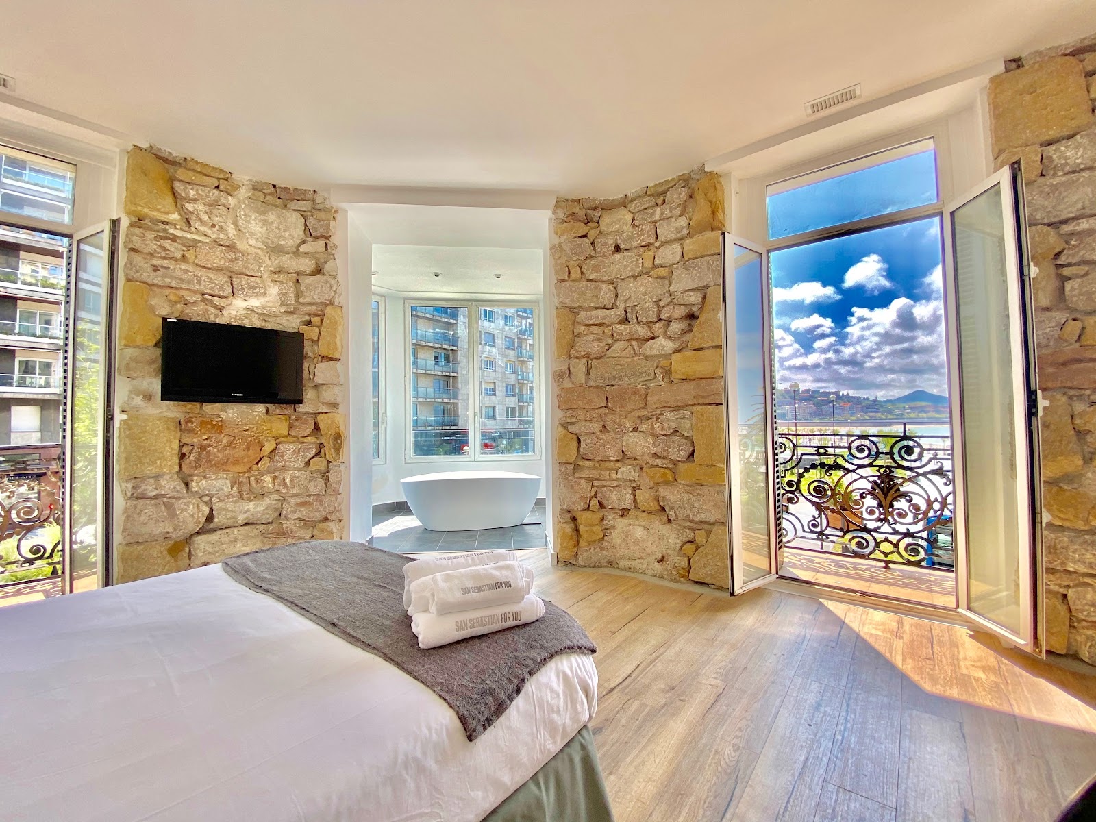 SanSebastianForyou / Mirandoalaconcha Rooms photo 3