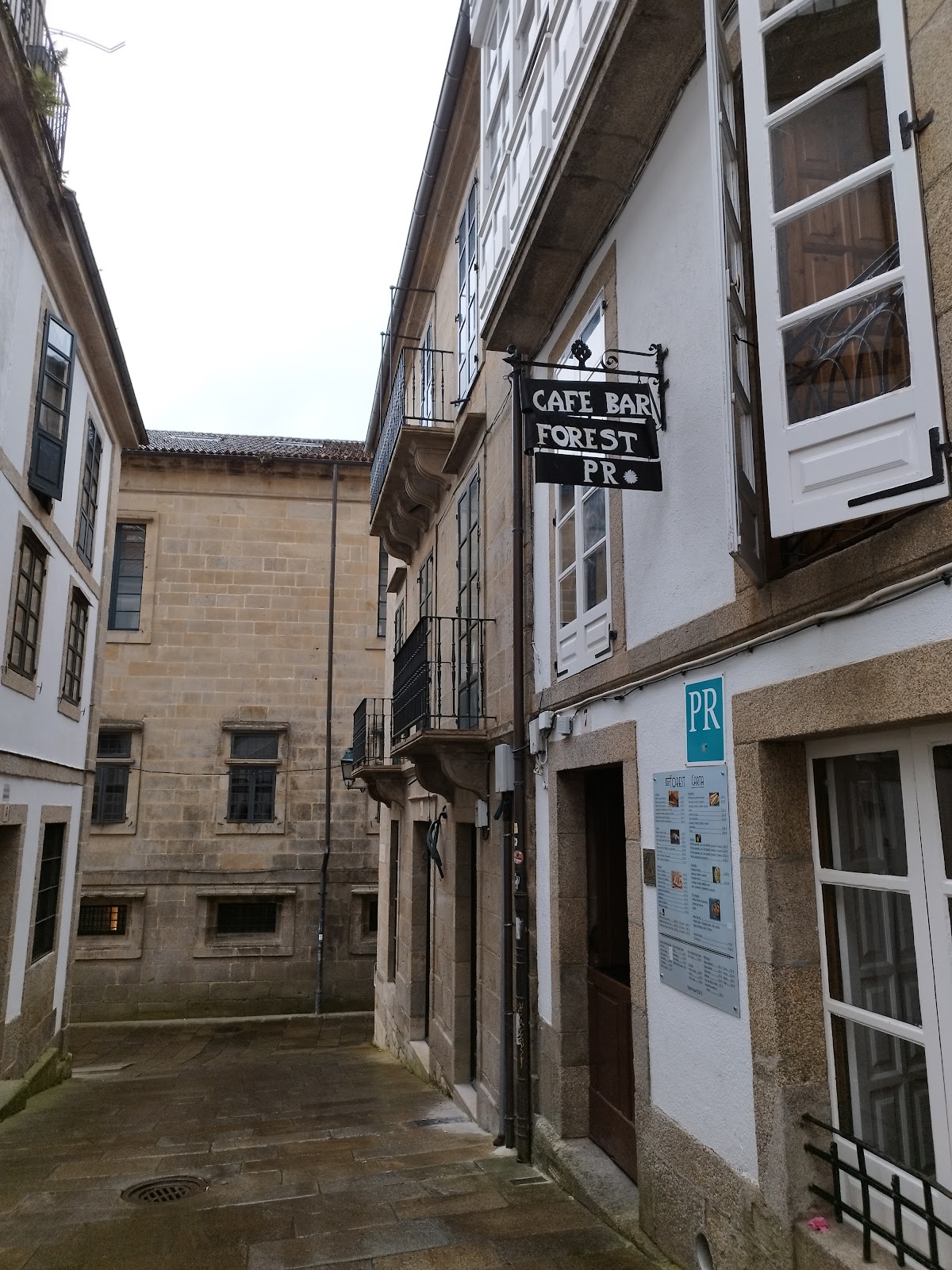 Hostal Forest photo 4