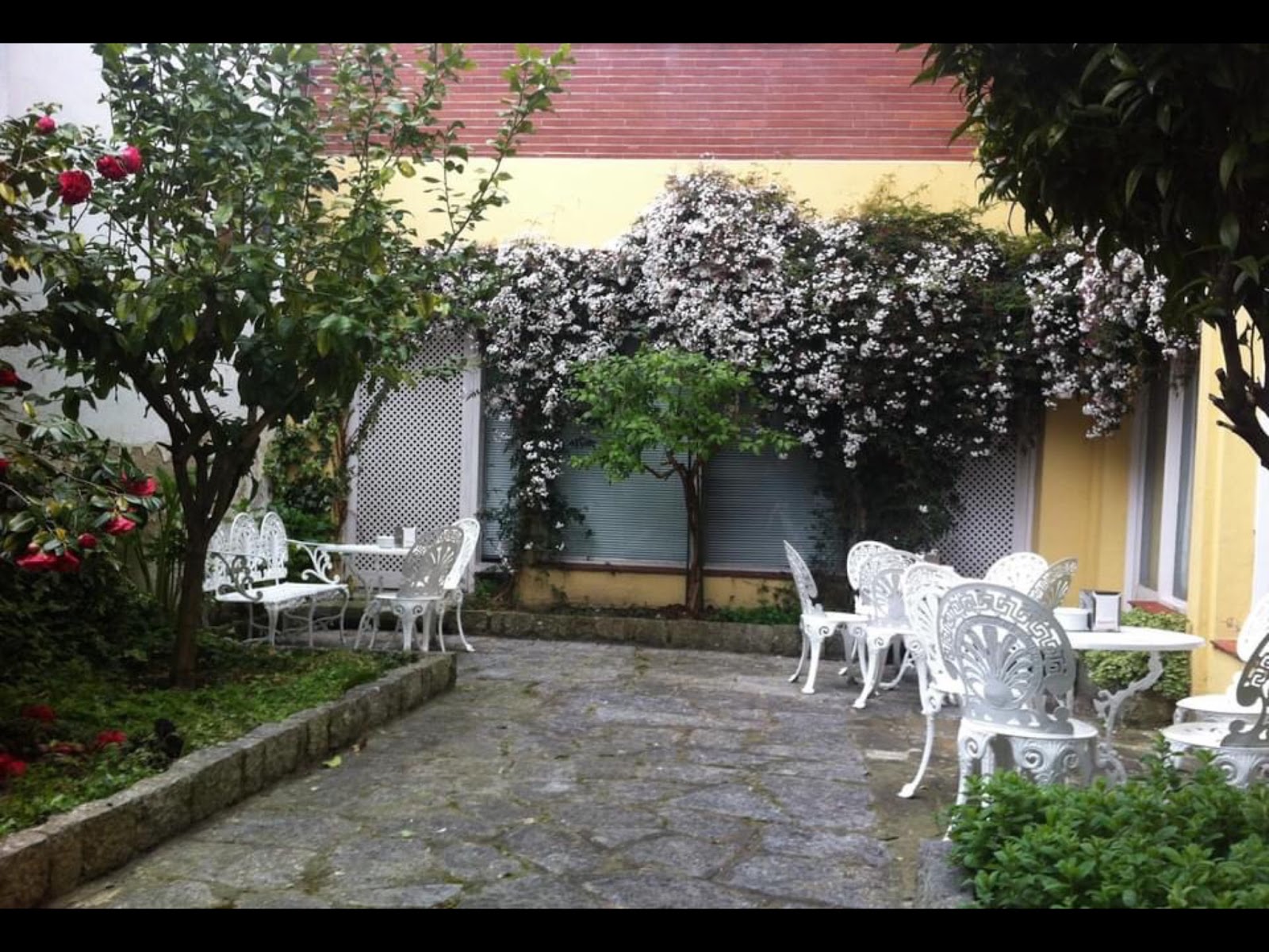 Pensión Esmeralda Laredo Cantabria