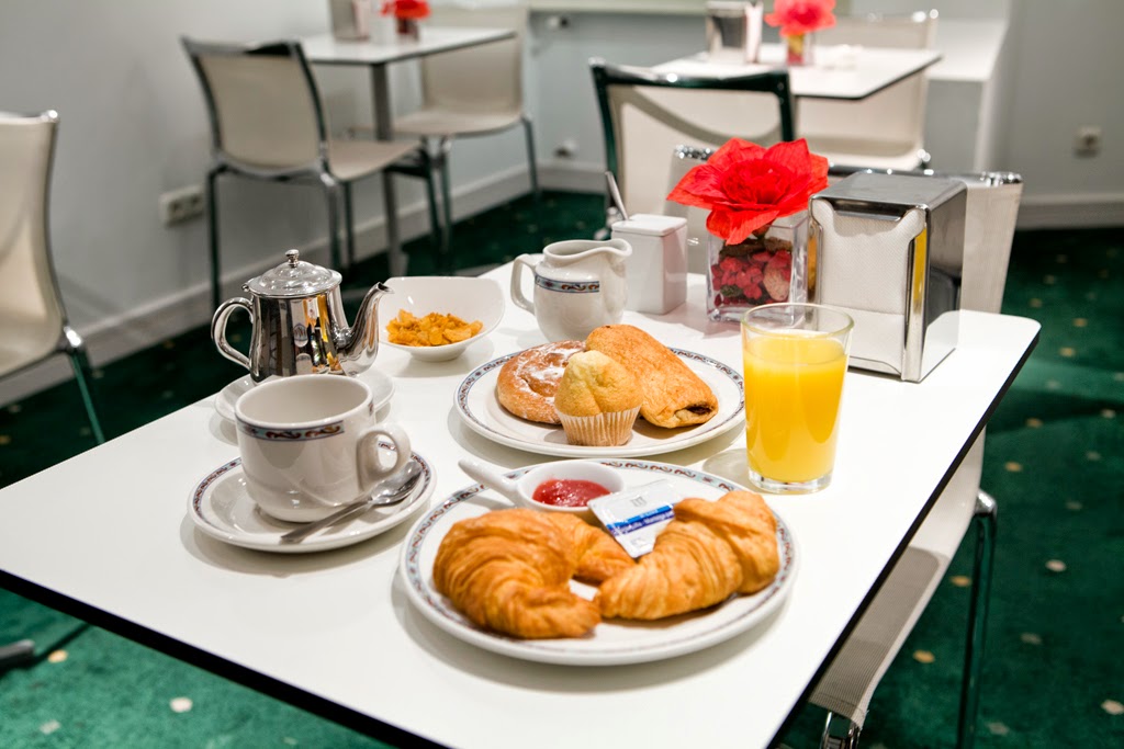 Zaragoza Plaza photo 9