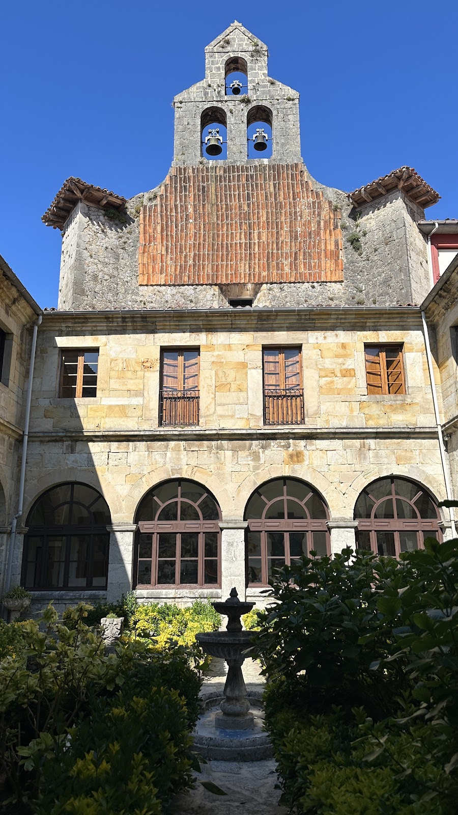 Albergue de Peregrinos-Casa de la Trinidad photo 4