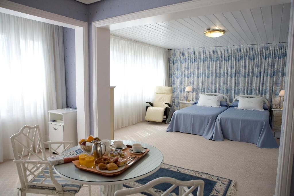 Hotel Las Rocas Playa photo 2