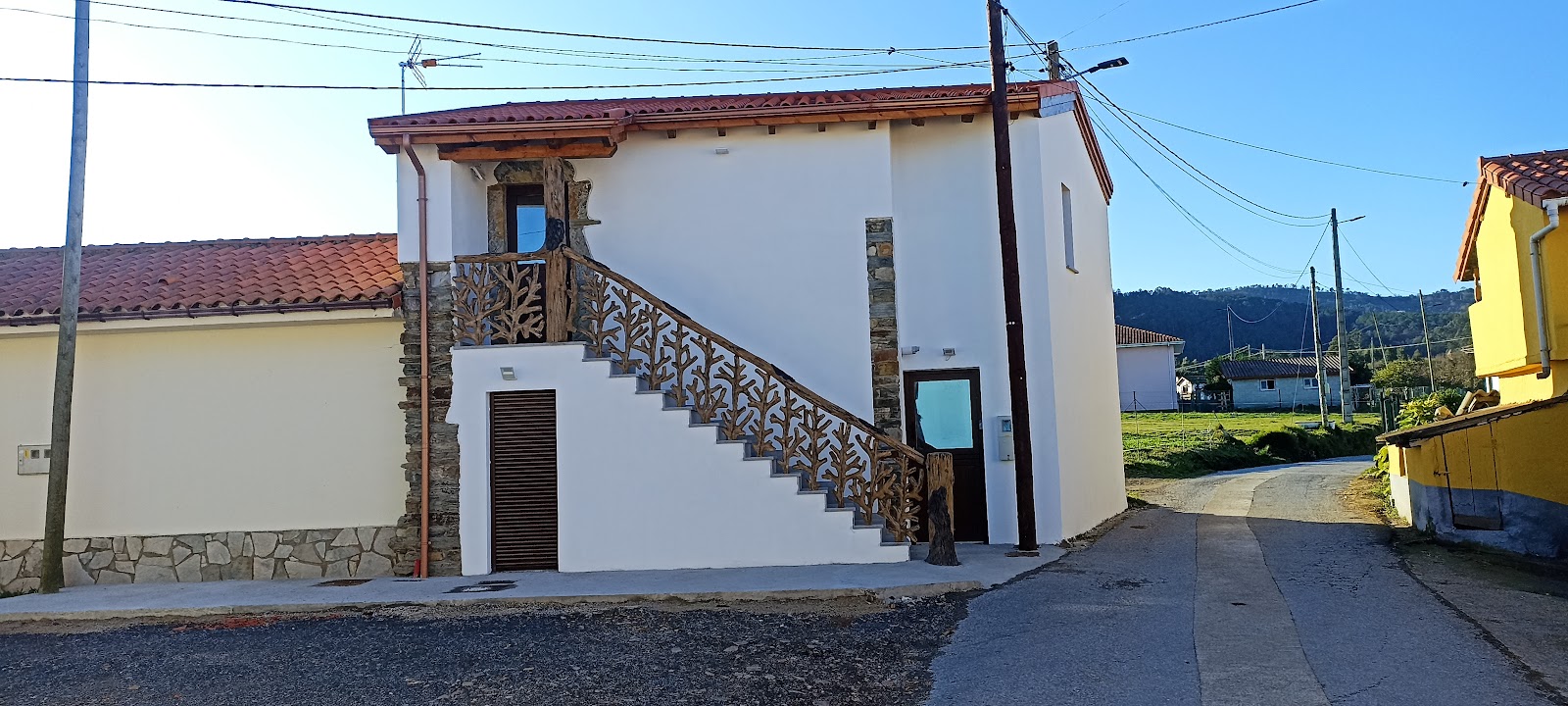 Alojamientos y Albergue playa del Silencio