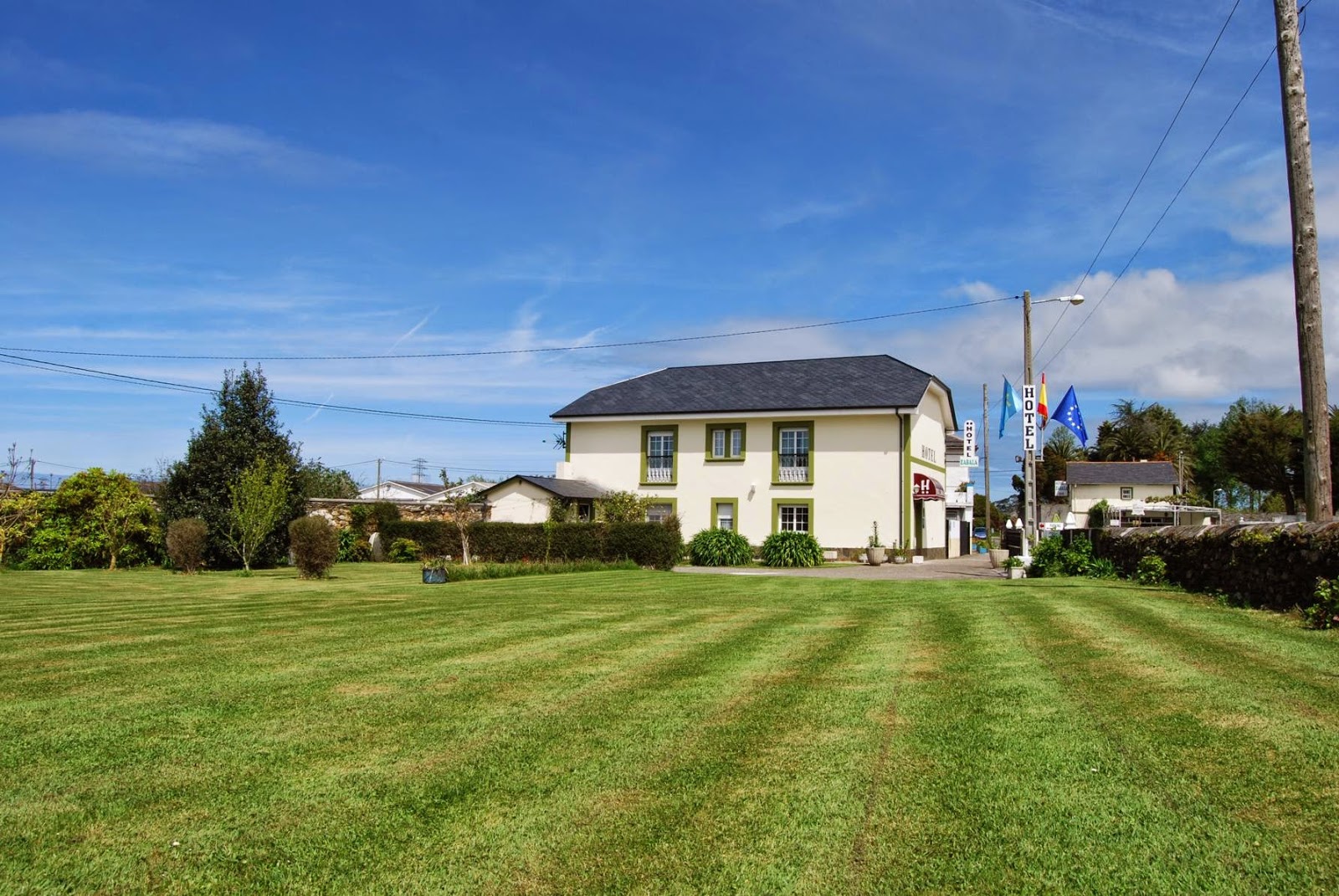 Luarca Zabala photo 3