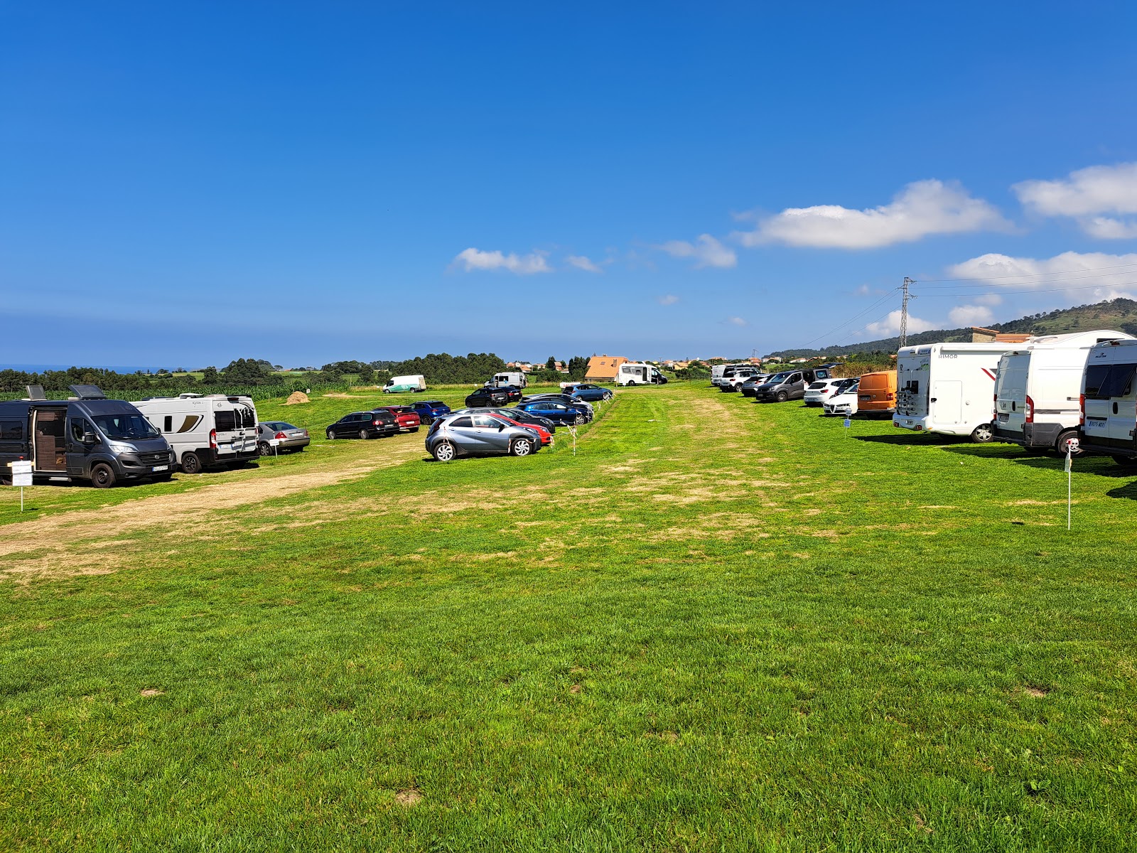 Parking Playa del Silencio photo 3