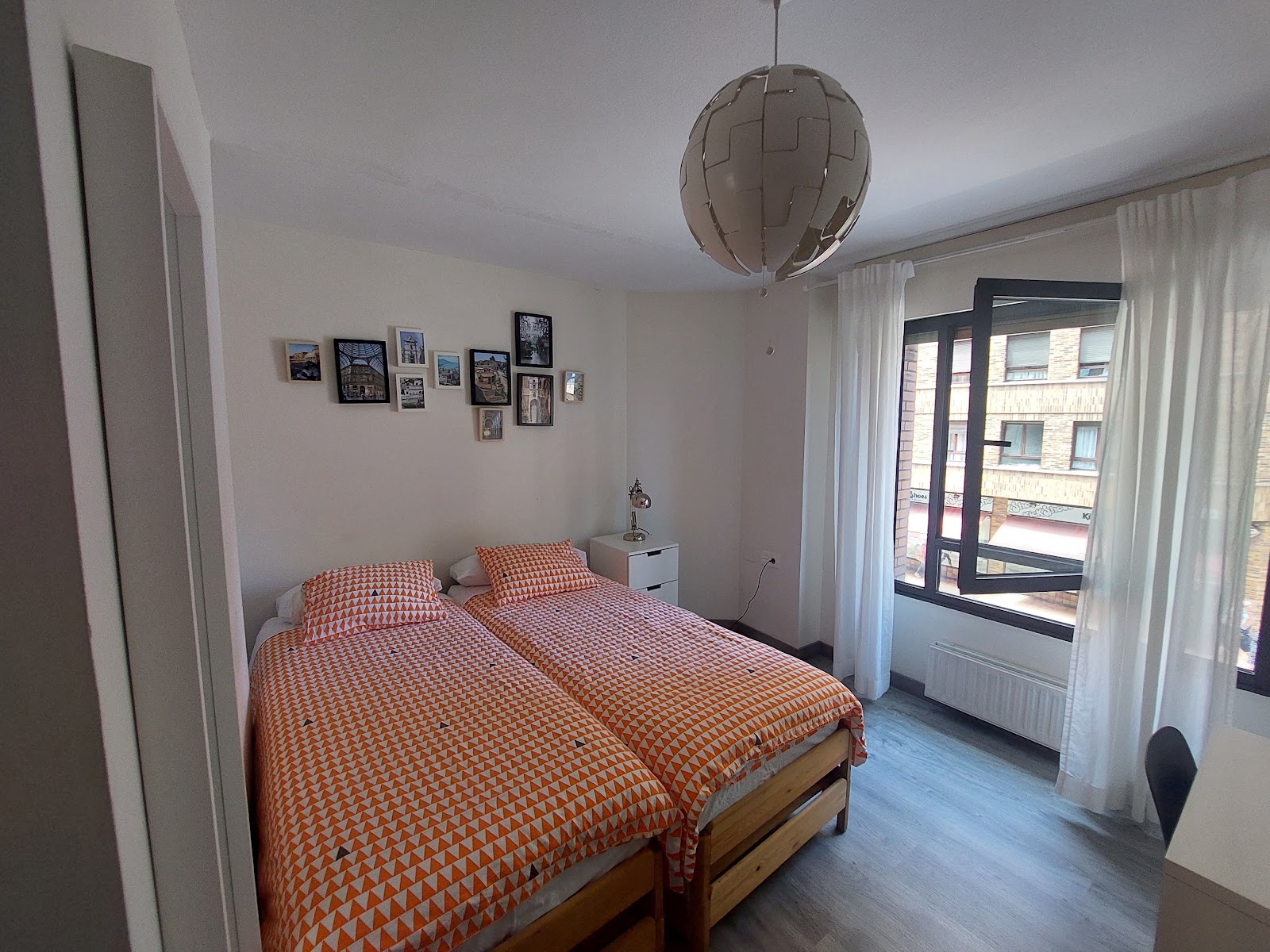 Life Magenta photo 2