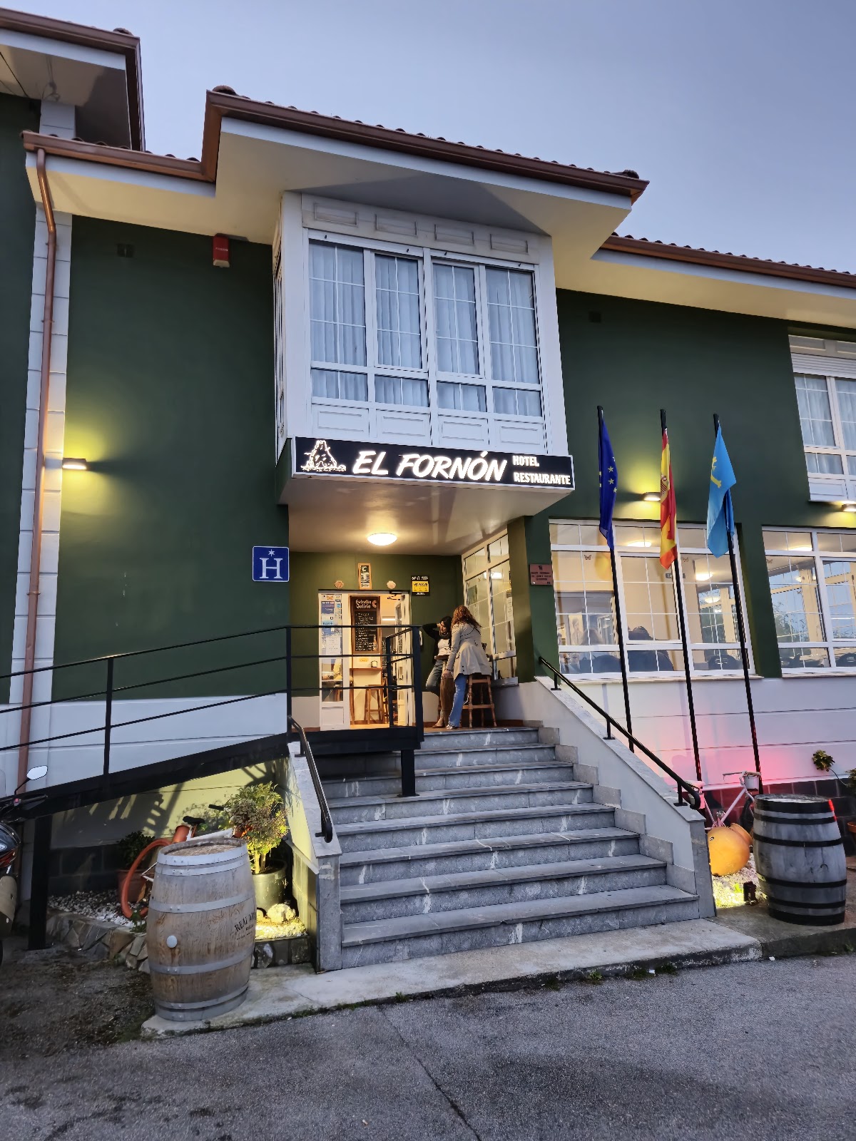 Dormir en Asturias | Hotel Restaurante El Fornón photo 7