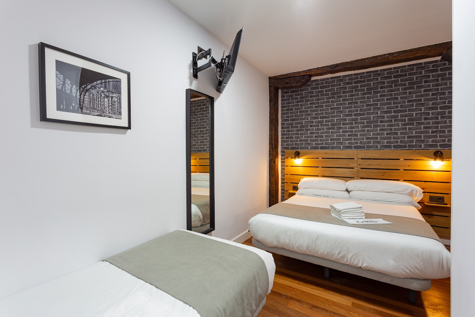 Casual Mardones photo 2