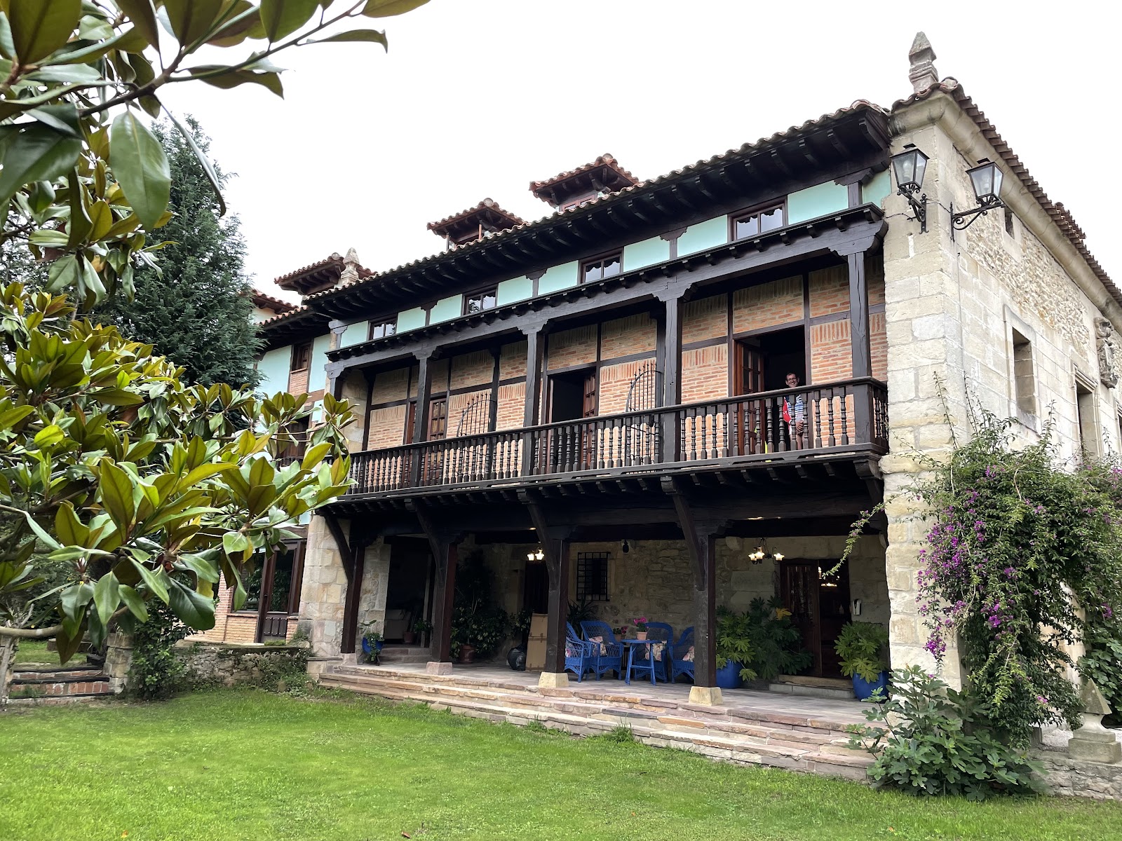 De Peredo Y Villa photo 9