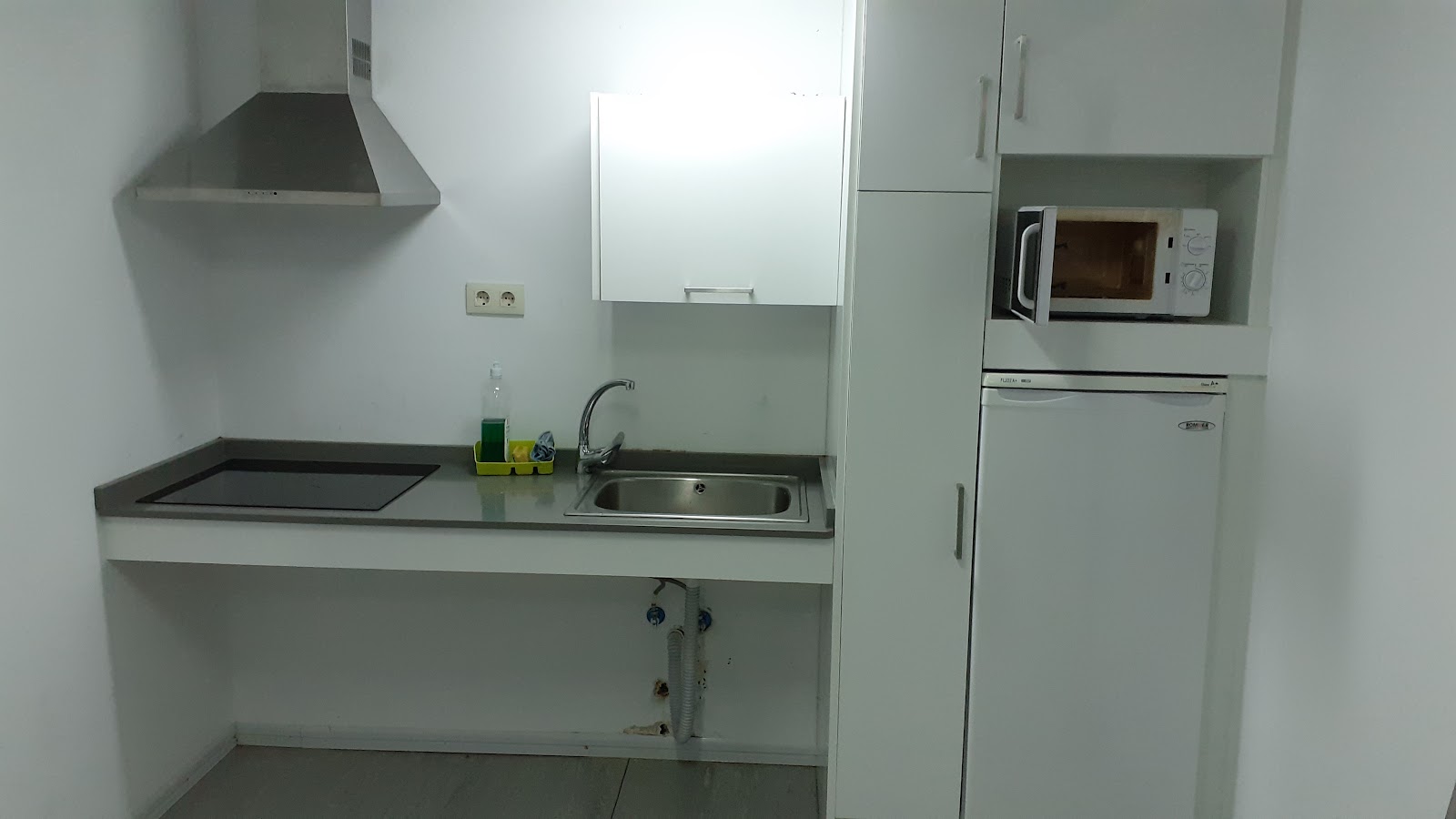 Pilgrims' Albergue of A Cabana photo 10