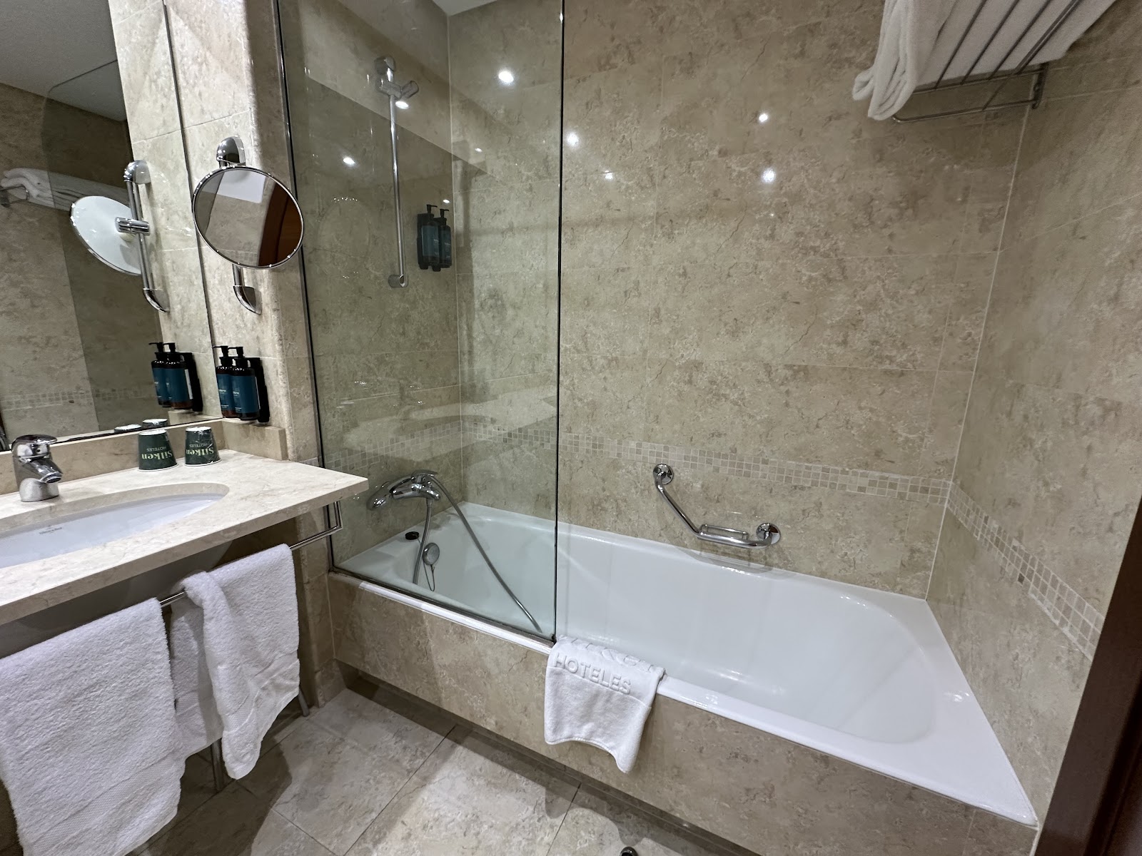 Dorma Coliseum photo 10